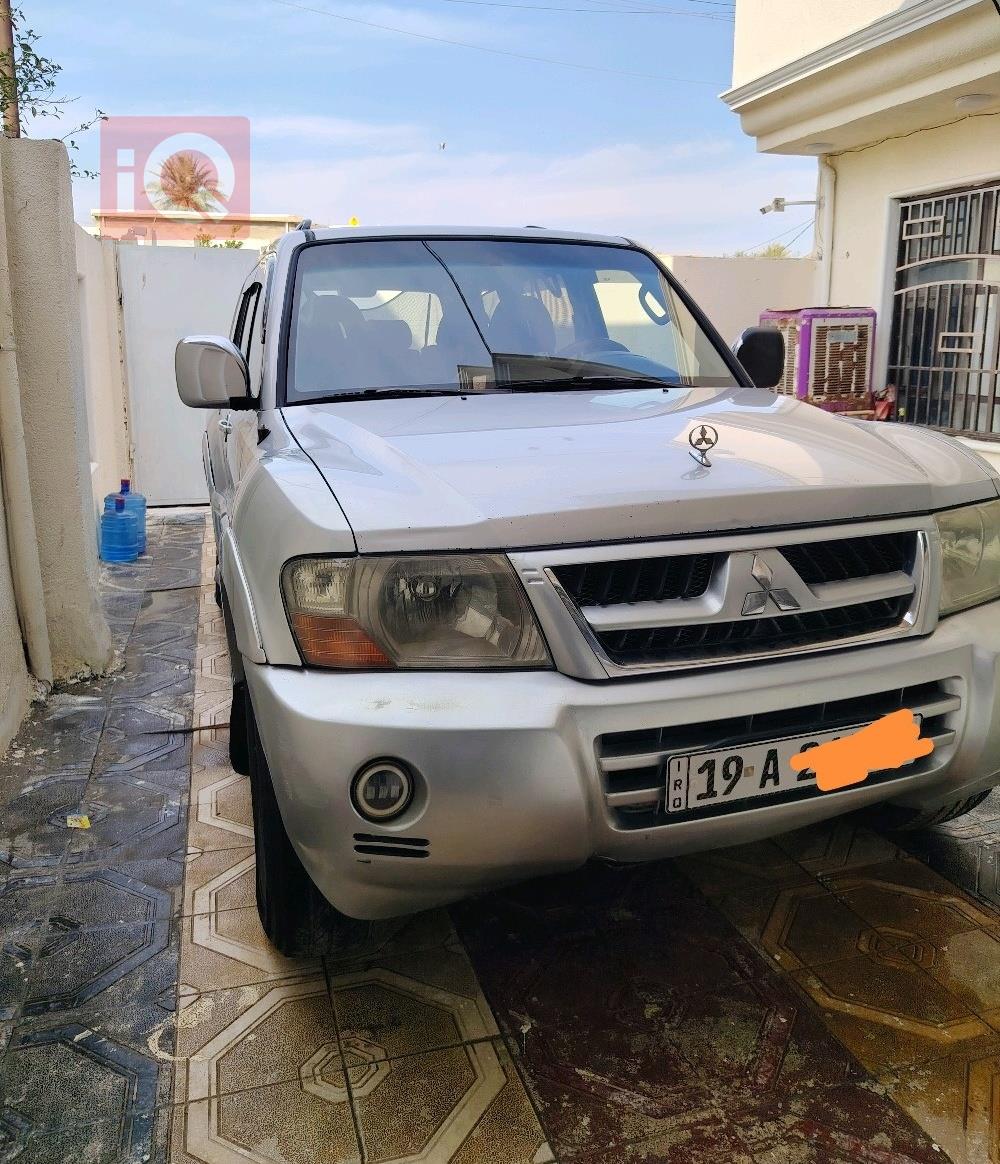 ميتسوبيشي باجيرو